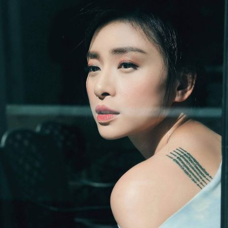 Veronica Ngo Thanh Van in a picture